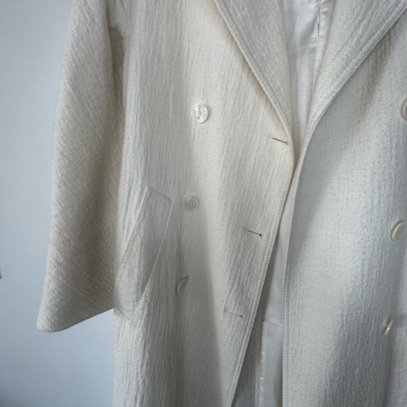 Zara Double-Breasted Cream Coat - Picture 15 of 16